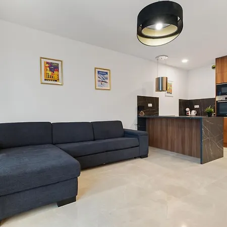 Lam Jegeho Alej - Jacuzzi - Free Parking